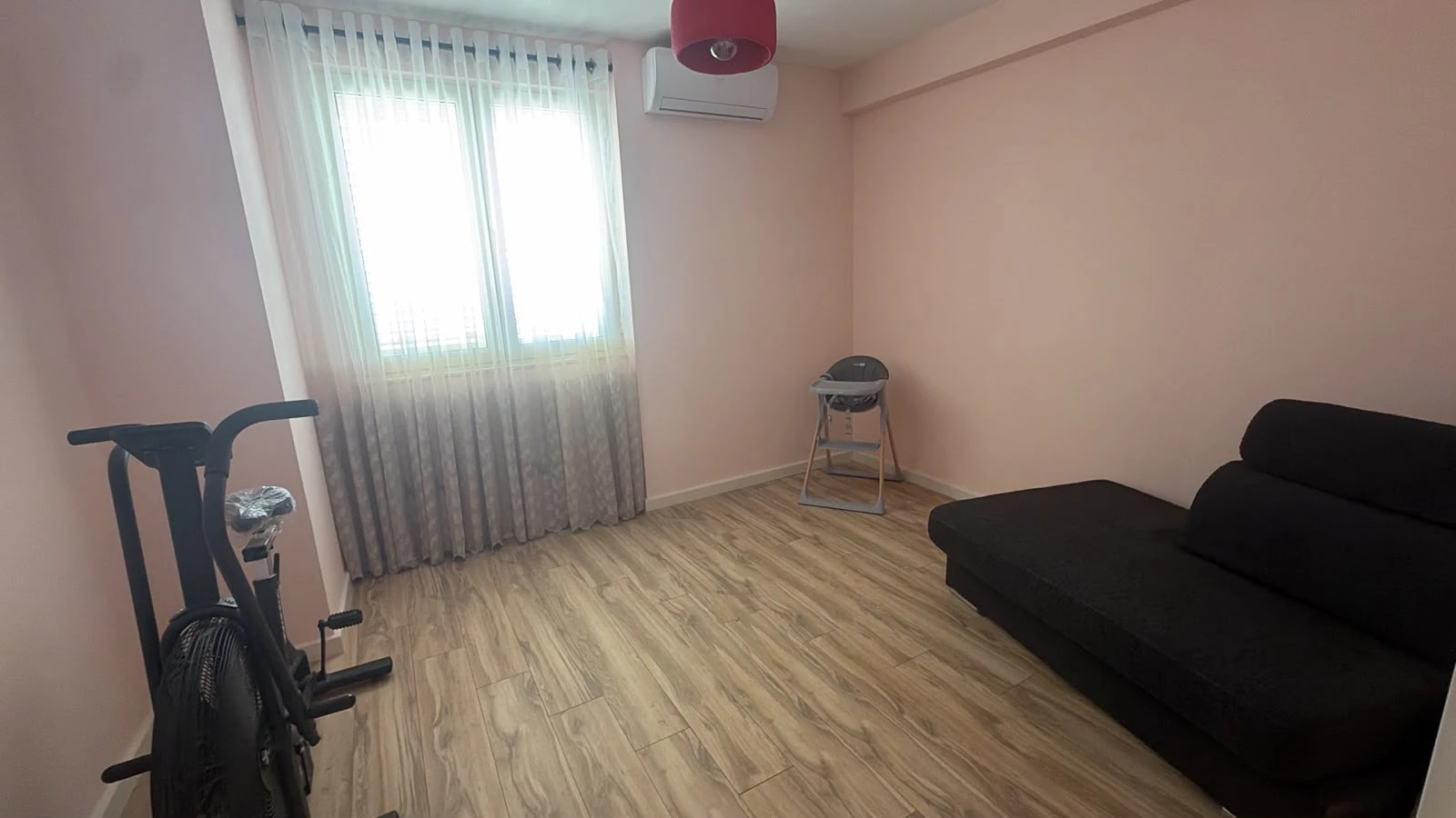 Shitet Apartament 2+1 | Rruga e Portit, Durrës