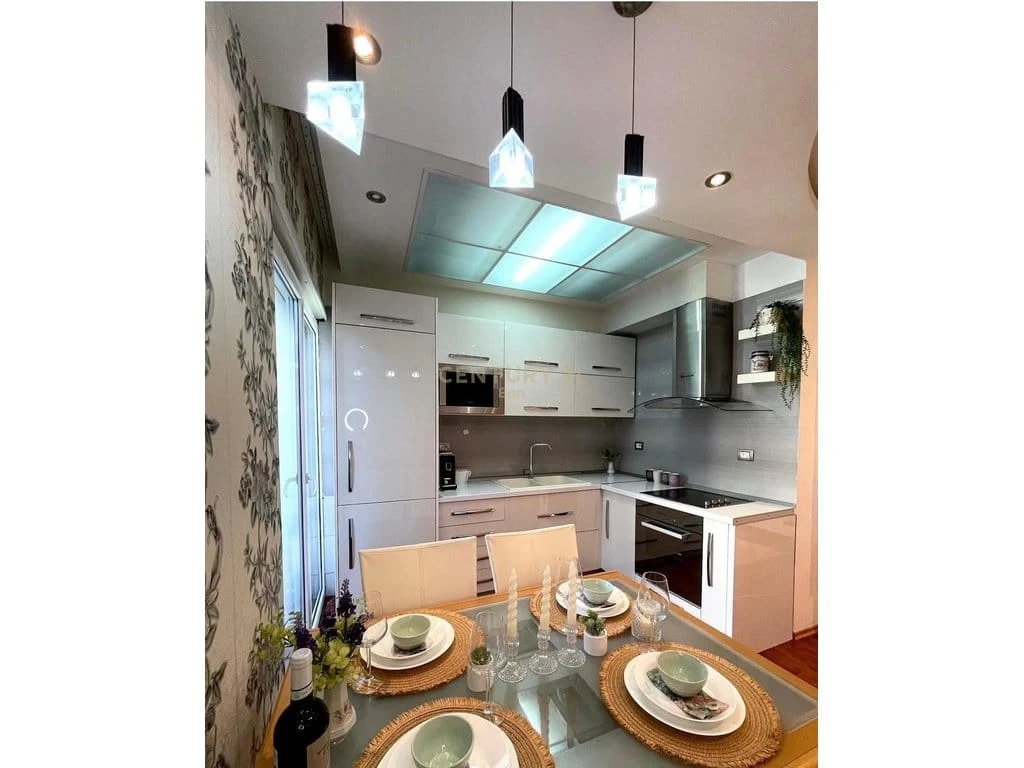 Shitet Apartament 50M Larg Detit te Shkembi i Kavajes, Durres (5/5)