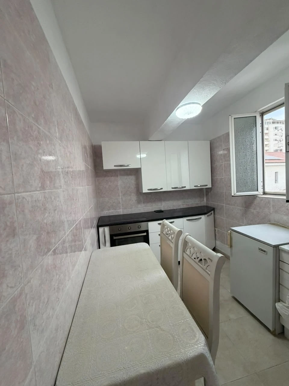 Apartament 3+1 ne Shitje Prane Rruges PORTIT,QENDER, Durres (4/11)