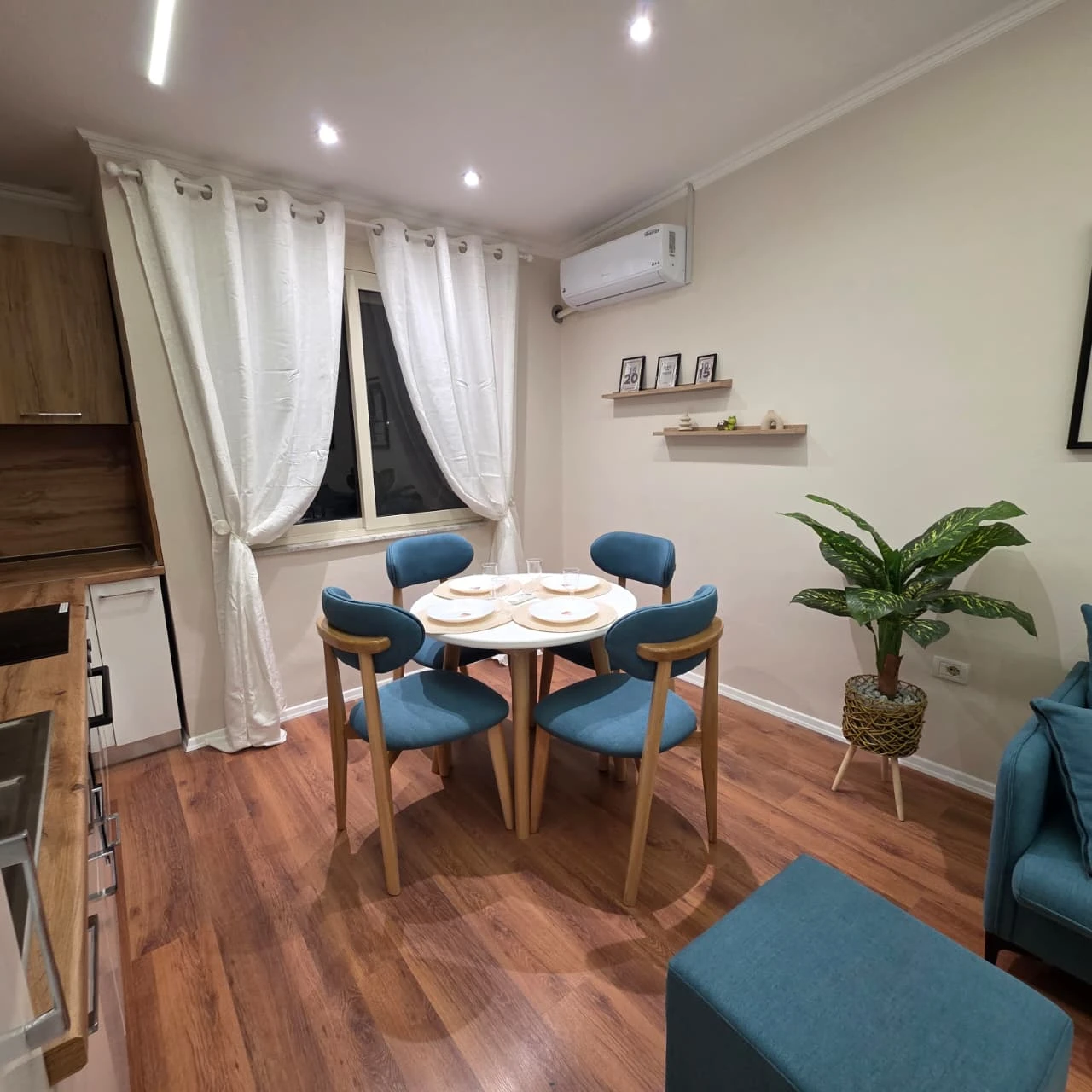 Shitet Apartament 1+1 – 100 m nga Plazhi, pranë Hotel Adriatik | Durrës (4/9)