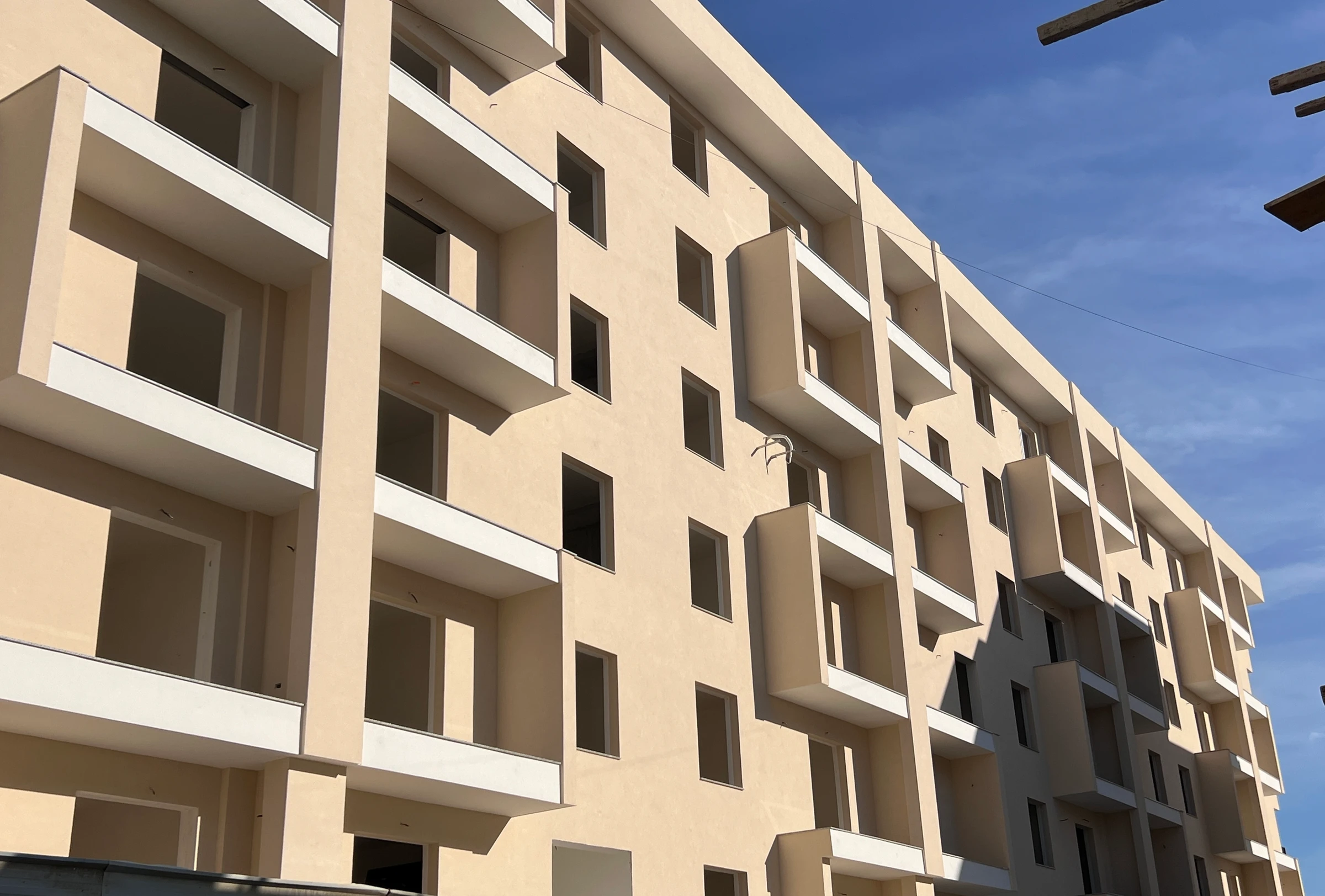 Studio Apartment for Sale, New Construction. Golem (8/14)