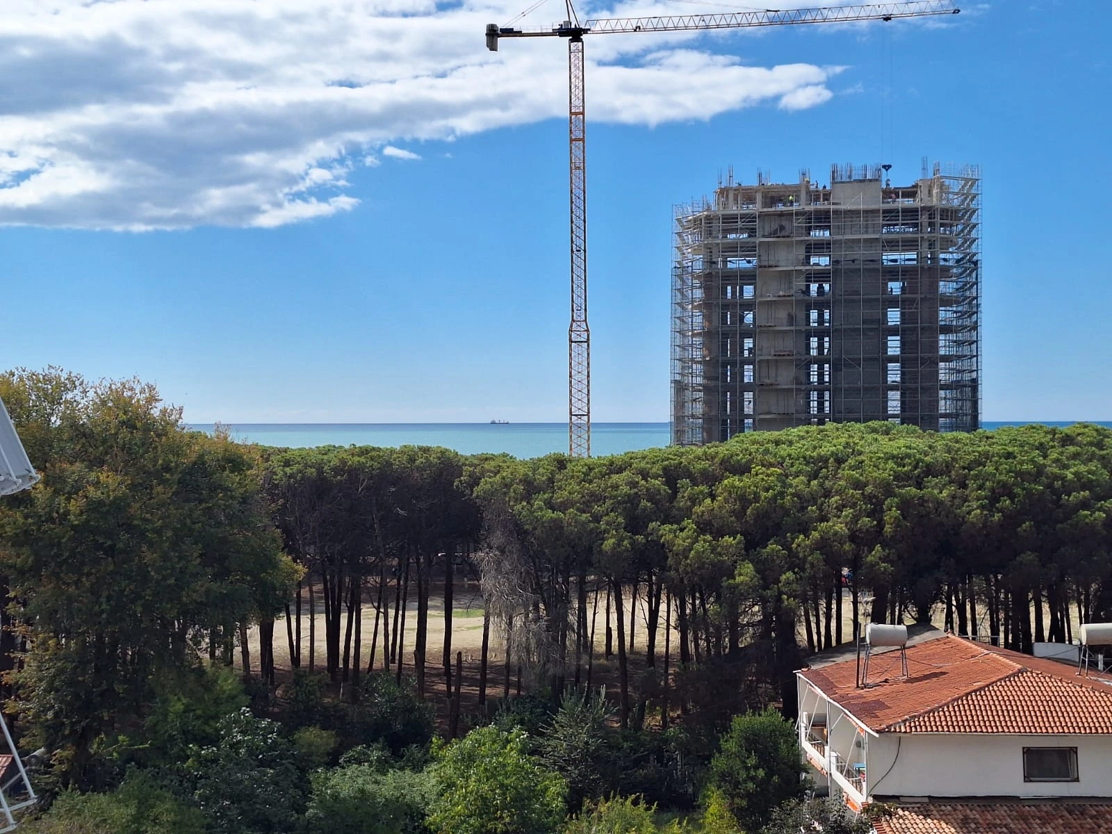 Shitet Studio Pamje Deti Te Bonita në Golem Durrës (15/15)