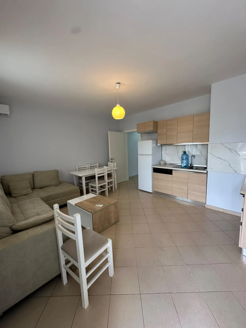 Apartament 1+1 Për Shitje në Shkëmbi i Kavajës