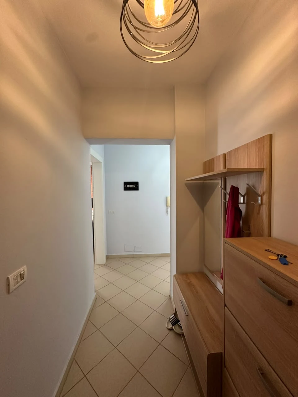 Apartament 1+1 Për Shitje në Shkëmbi i Kavajës (3/6)