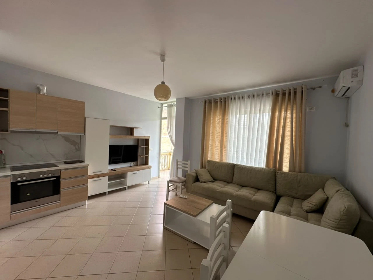 Apartament 1+1 Për Shitje në Shkëmbi i Kavajës (4/6)