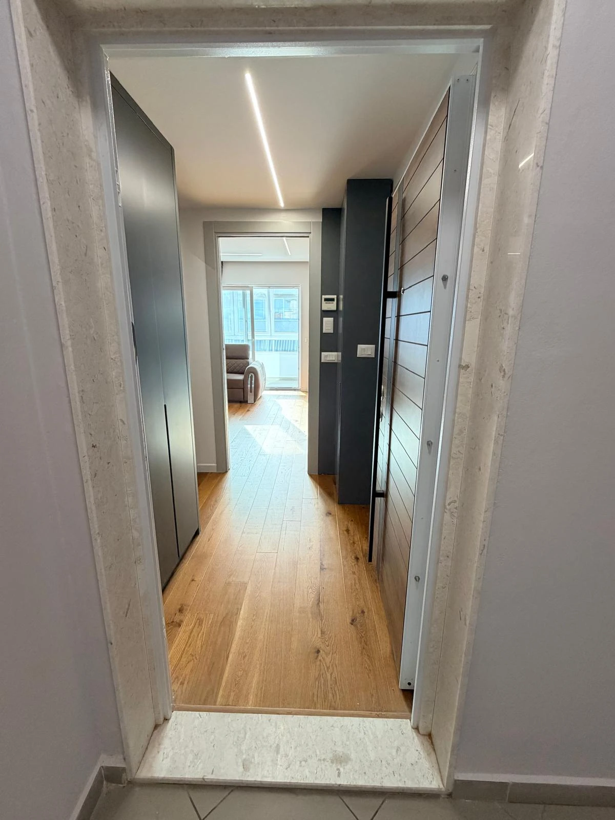 Shitet Apartament 2+1 Pamje Deti 20m nga Deti, ne Plazh Prane Ures Dajlanit, Durres (9/20)