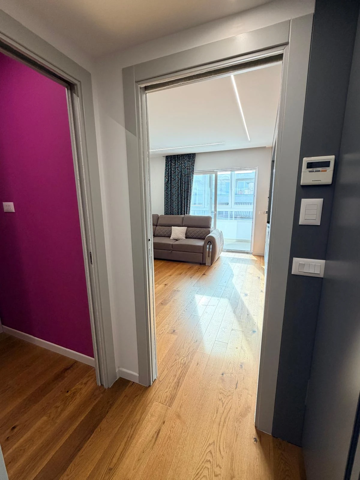 Shitet Apartament 2+1 Pamje Deti 20m nga Deti, ne Plazh Prane Ures Dajlanit, Durres (10/20)