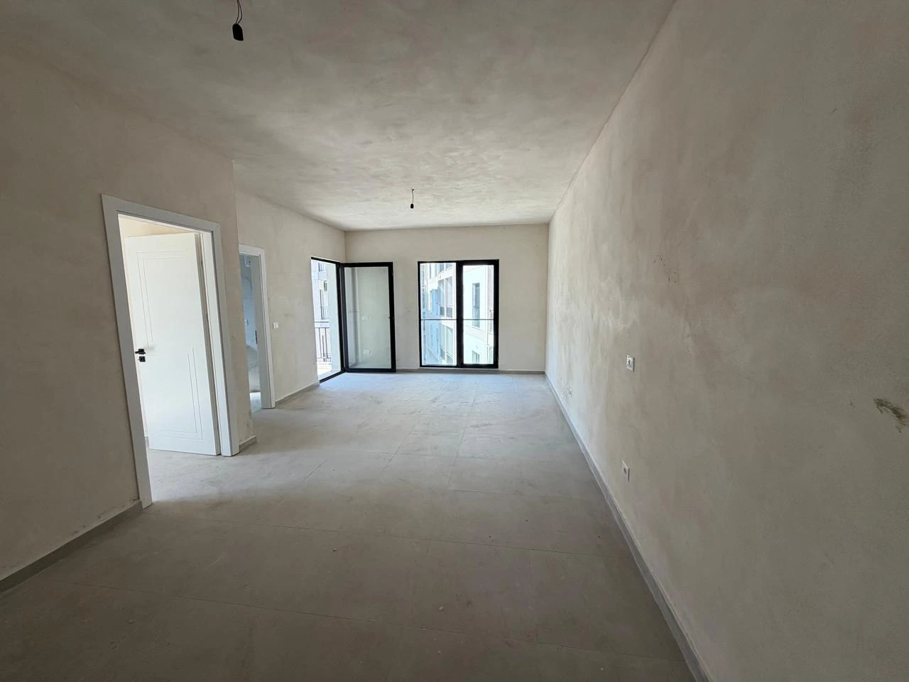 Apartament 1+1 me Pamje Pishine Tek Rezidenca ORIENTAL,GOLEM (3/8)