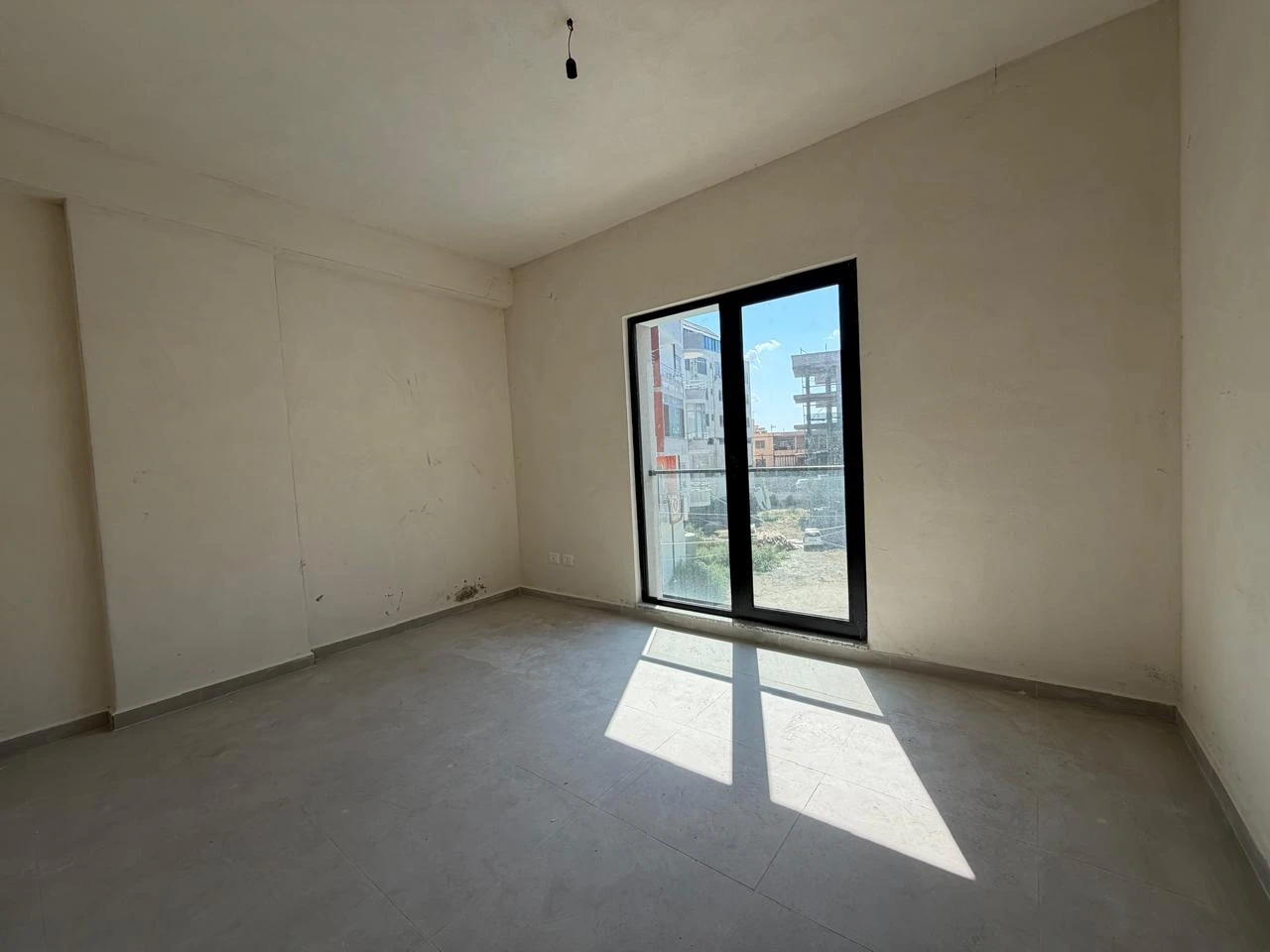 Apartament 1+1 me Pamje Pishine Tek Rezidenca ORIENTAL,GOLEM (7/8)