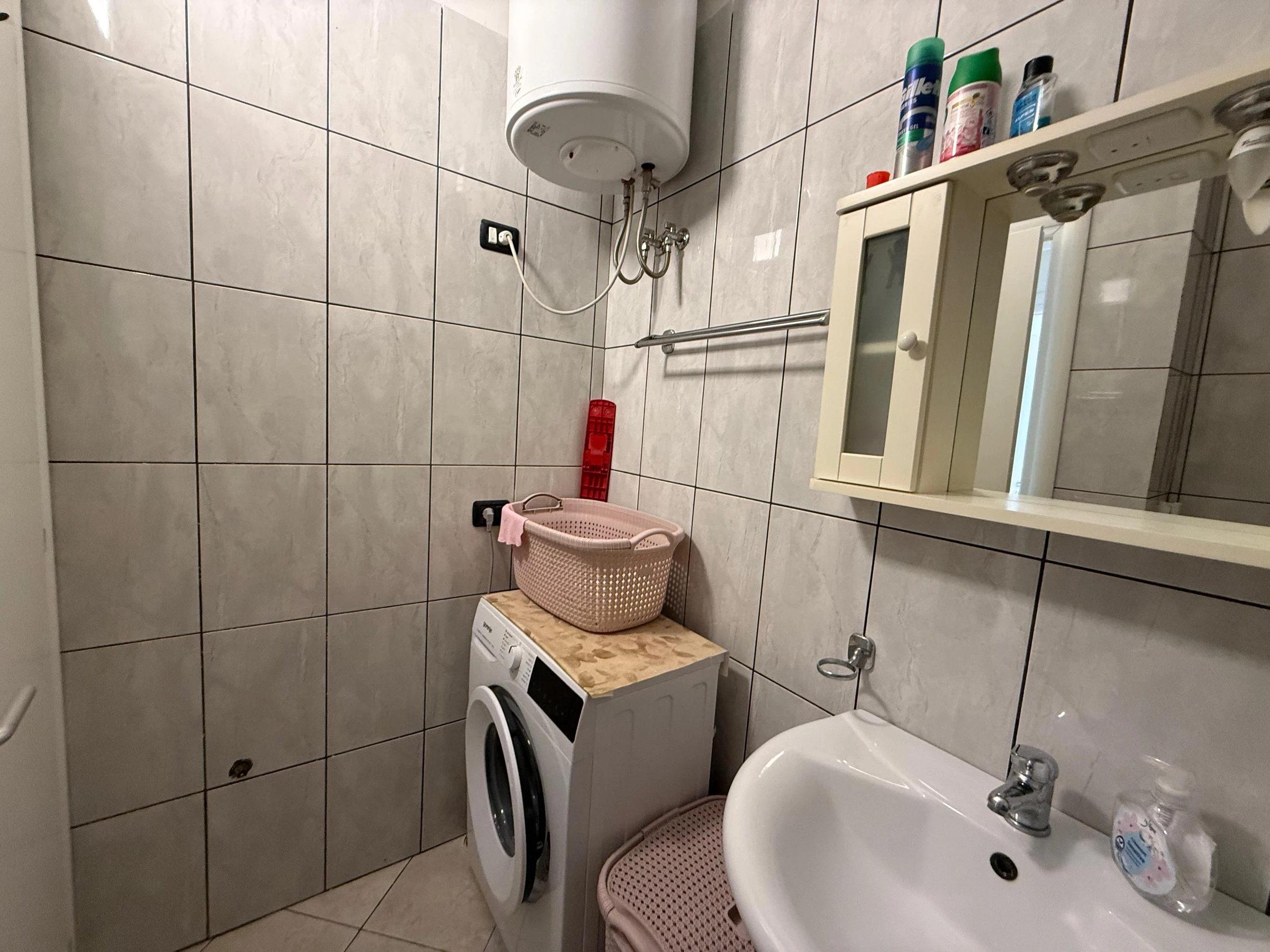 Apartment 2+1 for Sale, Second Line to the Sea at the Kavajë Rock (17/19)
