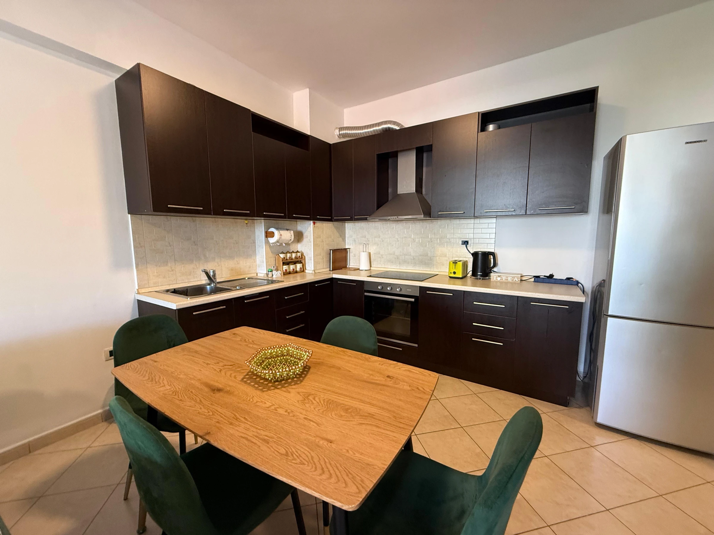 Apartment 2+1 for Sale, Second Line to the Sea at the Kavajë Rock (3/19)