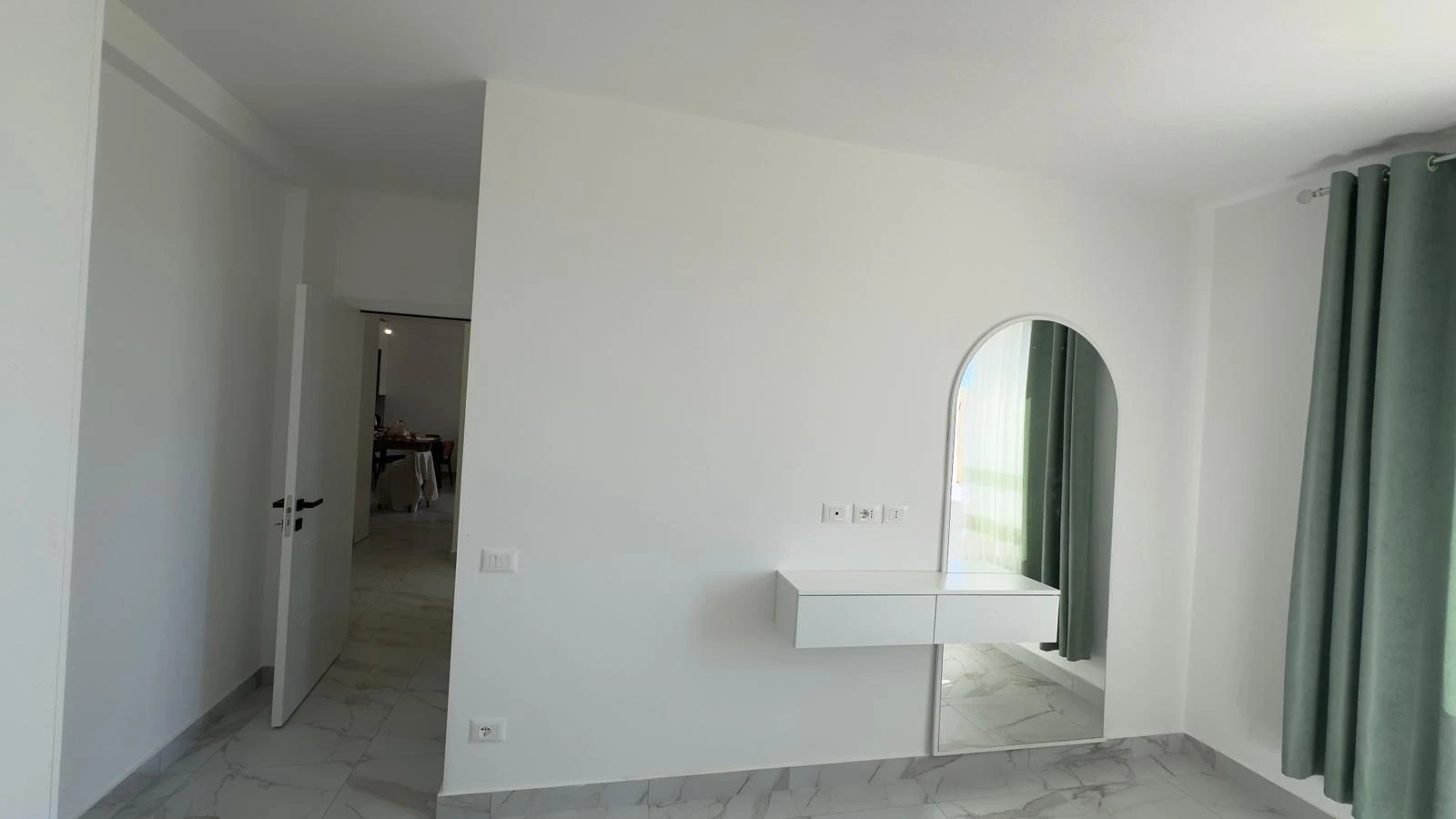 Shitet Apartament 2+1+2t+Post PARKIMI,PRANE Hotel Flower (11/20)