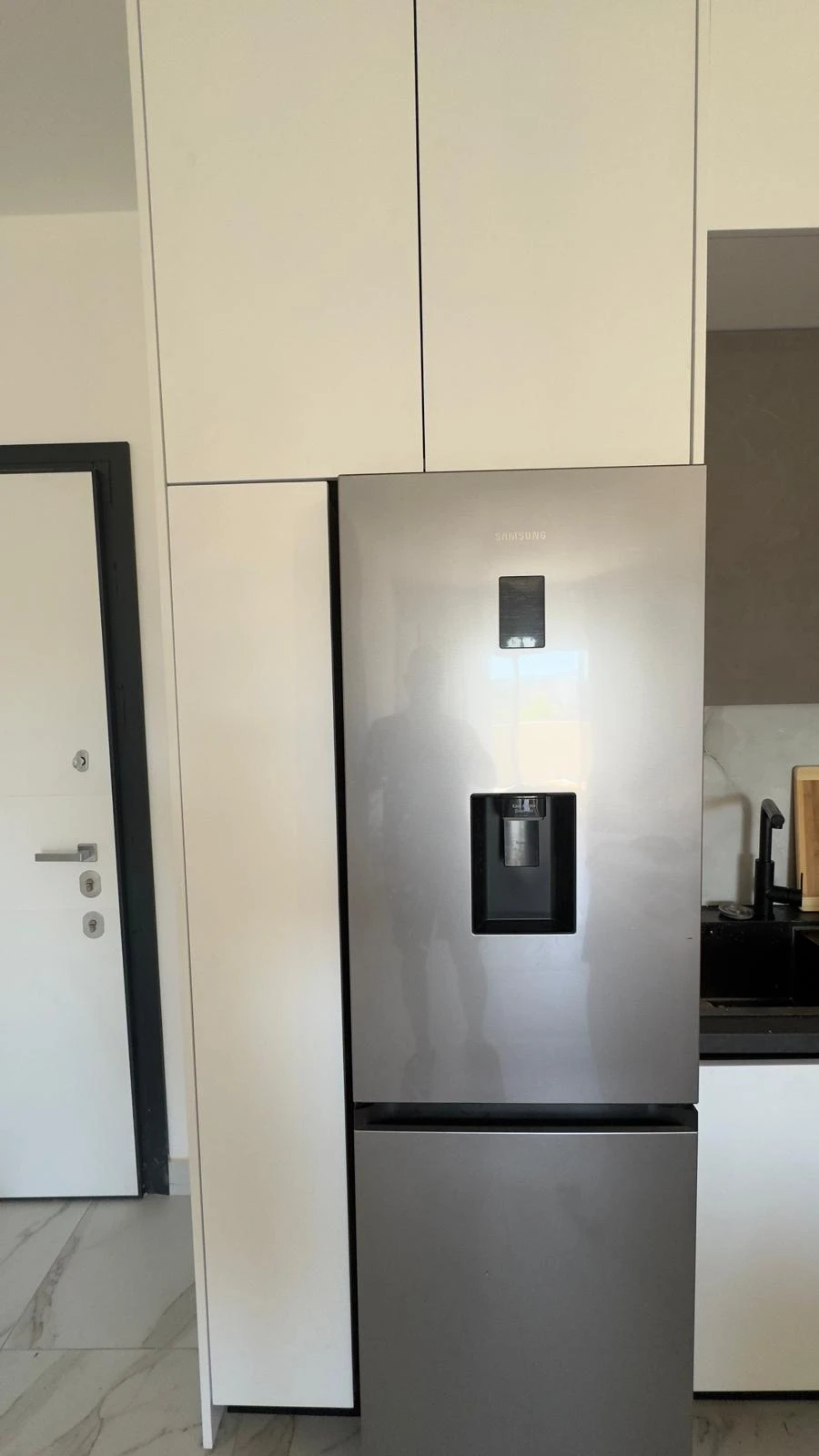 Shitet Apartament 2+1+2t+Post PARKIMI,PRANE Hotel Flower (8/20)