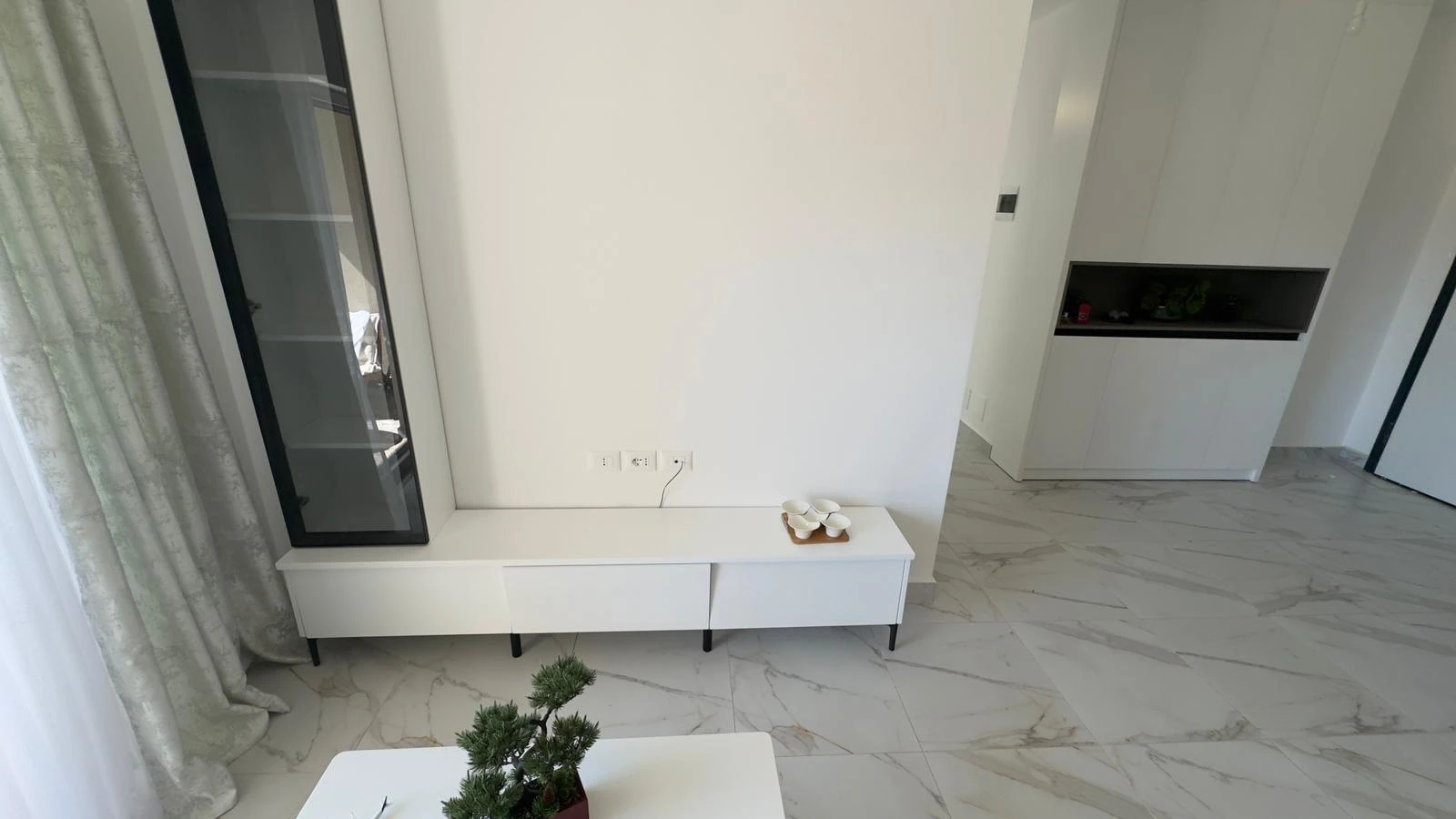 Shitet Apartament 2+1+2t+Post PARKIMI,PRANE Hotel Flower (9/20)