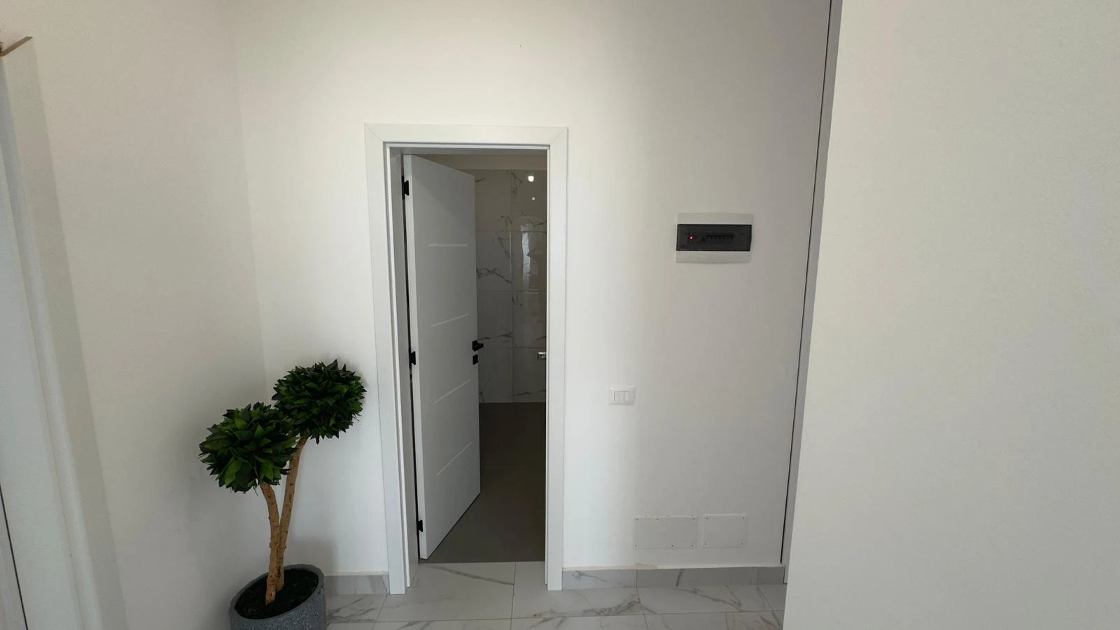 Shitet Apartament 2+1+2t+Post PARKIMI,PRANE Hotel Flower (10/20)