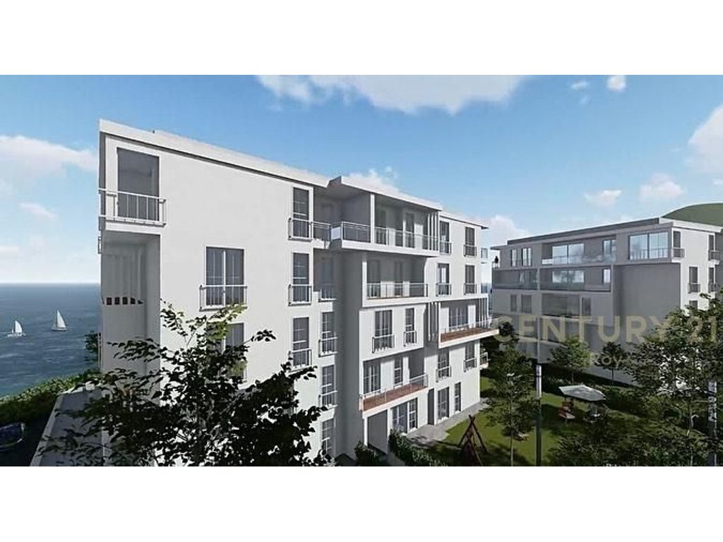 2+1+2 Apartment for Sale in Currila, Durres (2/13)