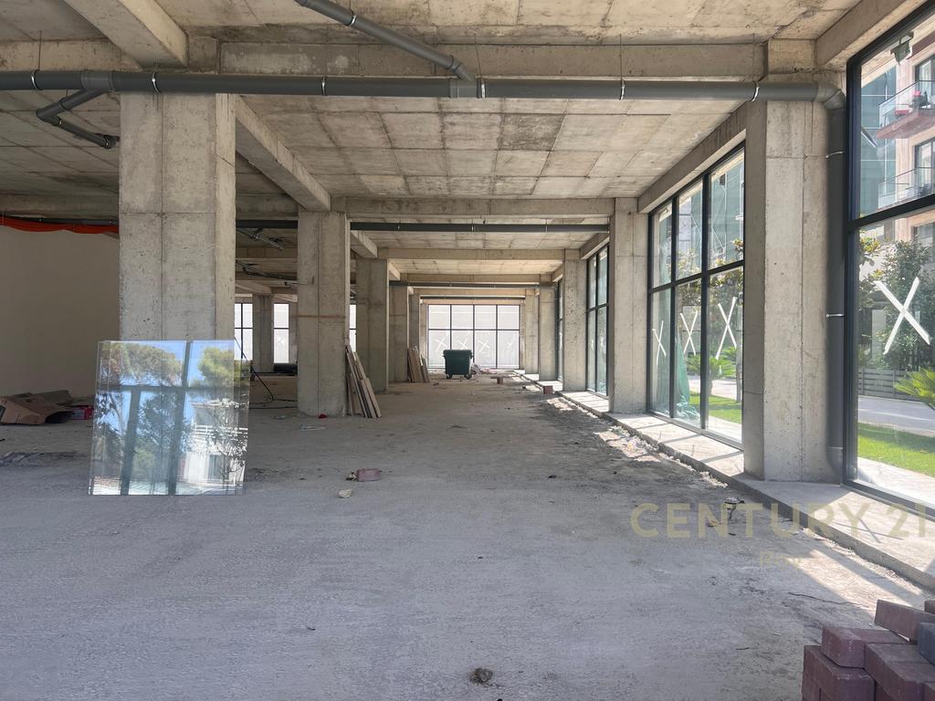 Commercial premises for sale, new construction, Golem