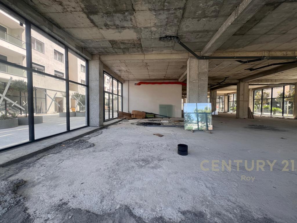 Commercial premises for sale, new construction, Golem