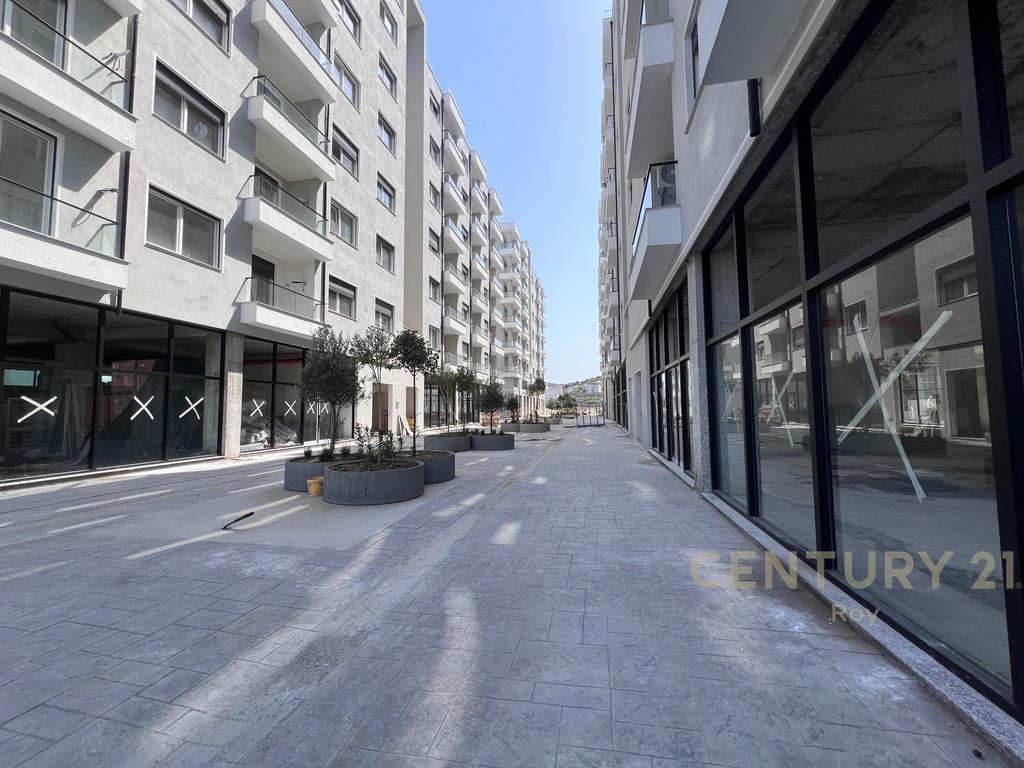 Commercial premises for sale, new construction, Golem