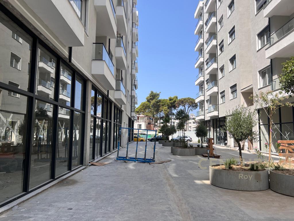 Commercial premises for sale, new construction, Golem