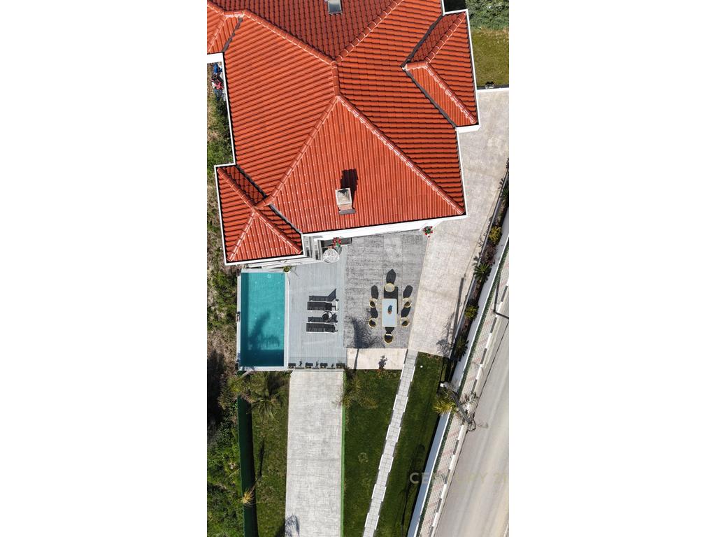 Luxury Villa for Sale with Sea View in Golem
