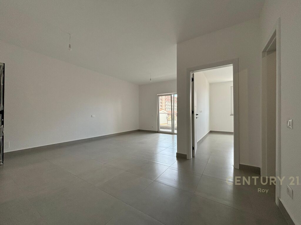 New Building Apartment 1+1 in Golem for Sale