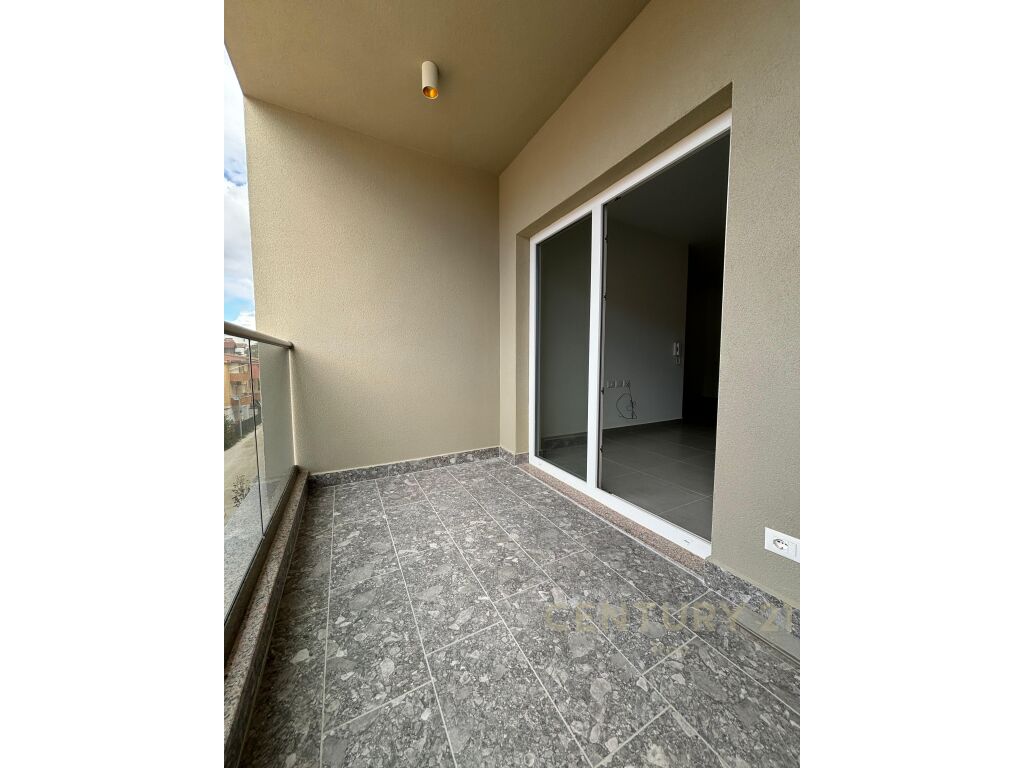 New Building Apartment 1+1 in Golem for Sale