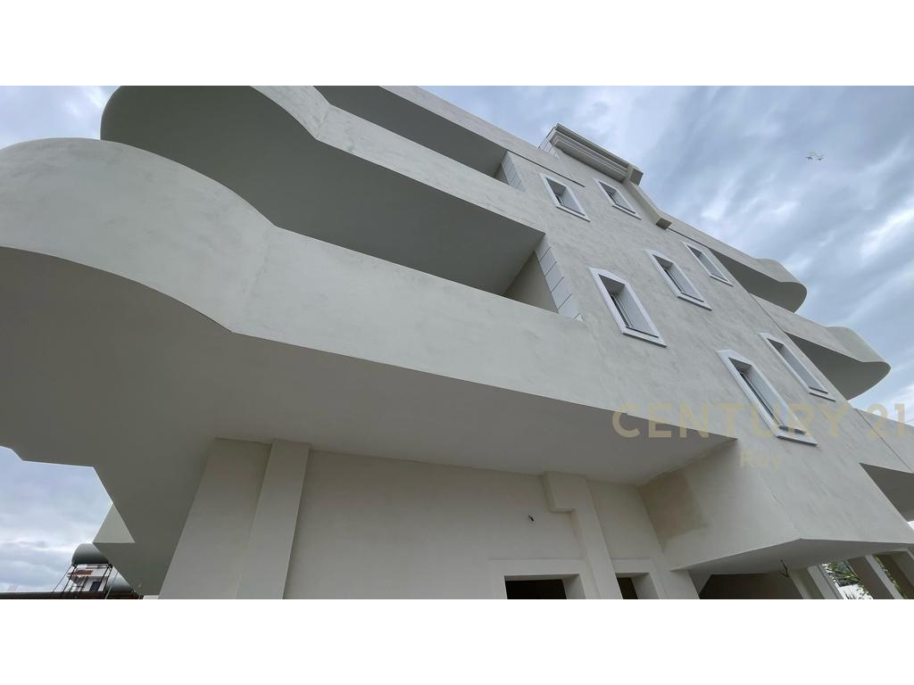 4-Storey Building for Sale in Golem.