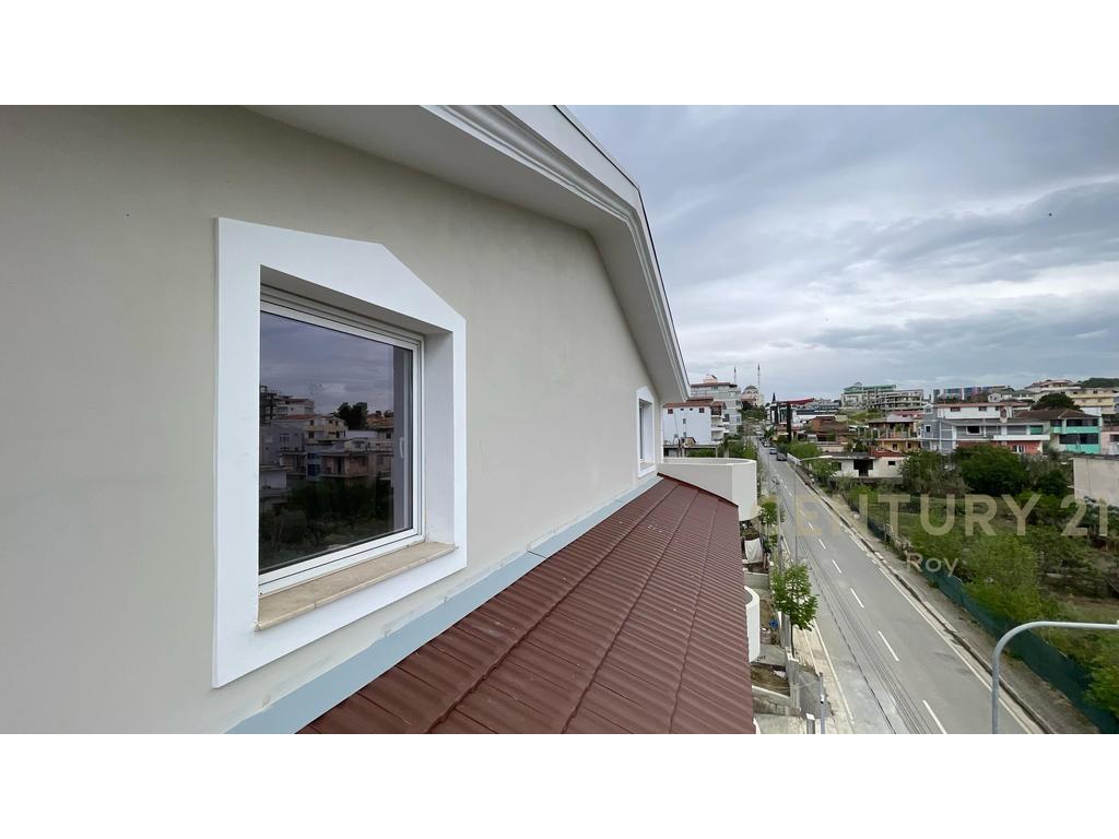 4-Storey Building for Sale in Golem.