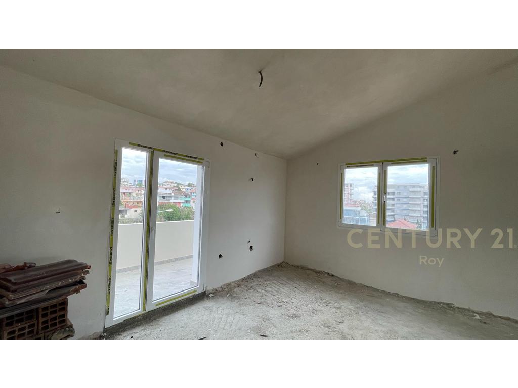 4-Storey Building for Sale in Golem.