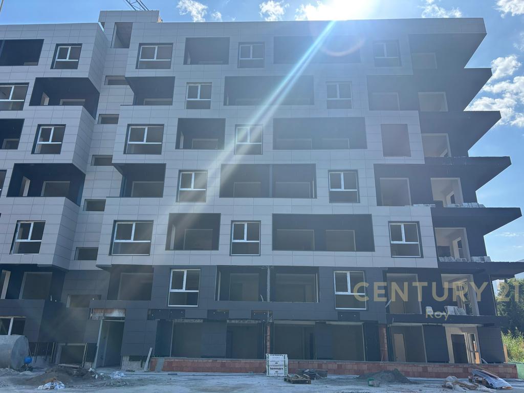 For Sale 2+1 Apartment with Sea View in the "Montevideo" Residence in Mali Robit. Payment by Installments Possible