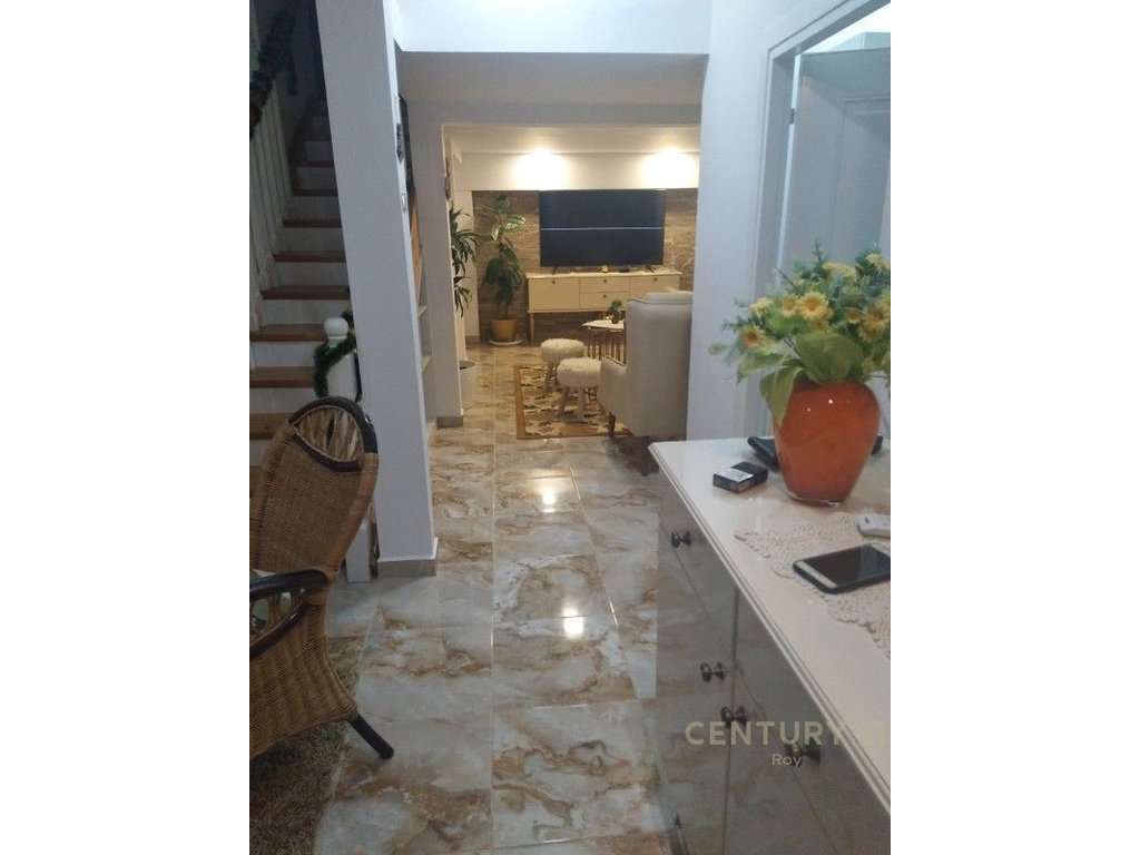Duplex 3+1 for Sale at Mali i Robit