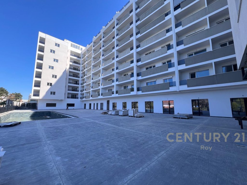 Studio Apartment with Veranda for Sale in Golem, near Miami Beach