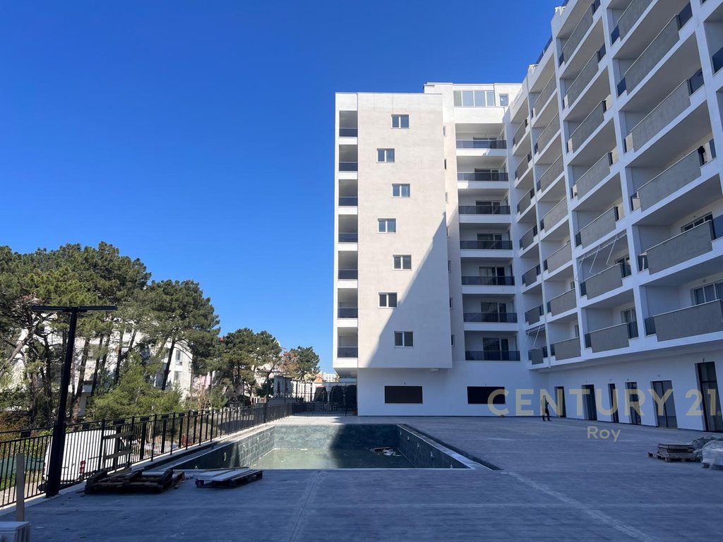 Studio Apartment with Veranda for Sale in Golem, near Miami Beach