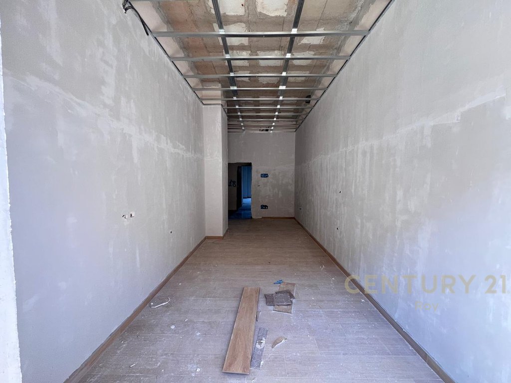 Studio Apartment with Veranda for Sale in Golem, near Miami Beach
