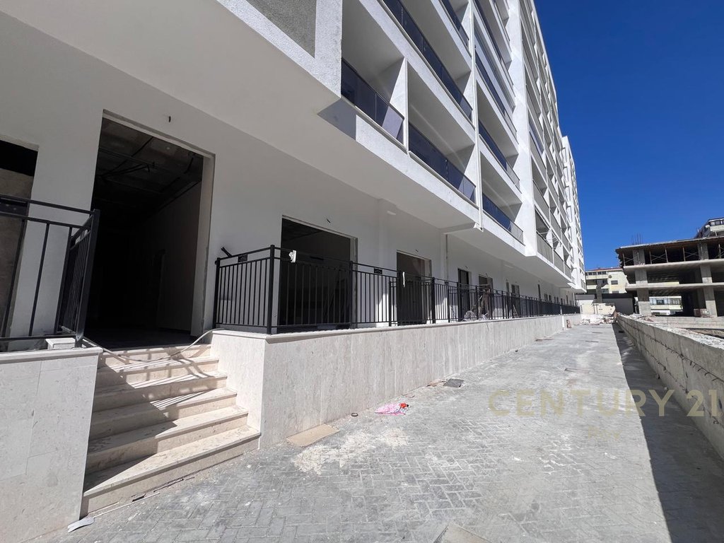Studio Apartment with Veranda for Sale in Golem, near Miami Beach
