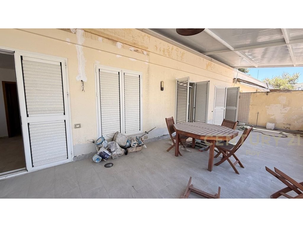 Apartment 3+1+Veranda for Sale near the Sea, Golem