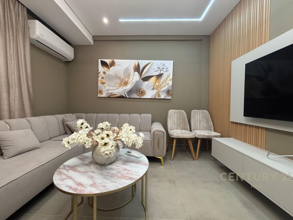 2+1 Apartment for Sale in San Pietro, Lalzit Bay