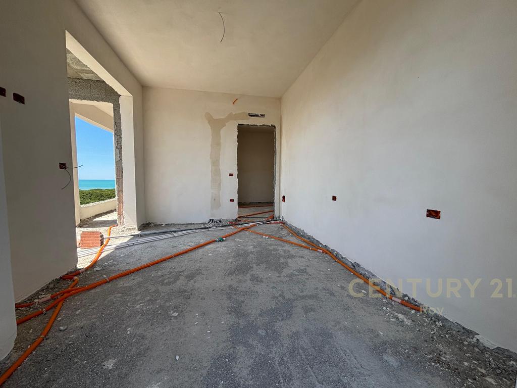 2+1 Apartment for Sale in Montevideo Residence in Mali Robit