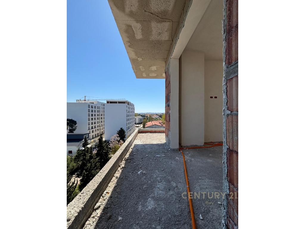 2+1 Apartment for Sale in Montevideo Residence in Mali Robit