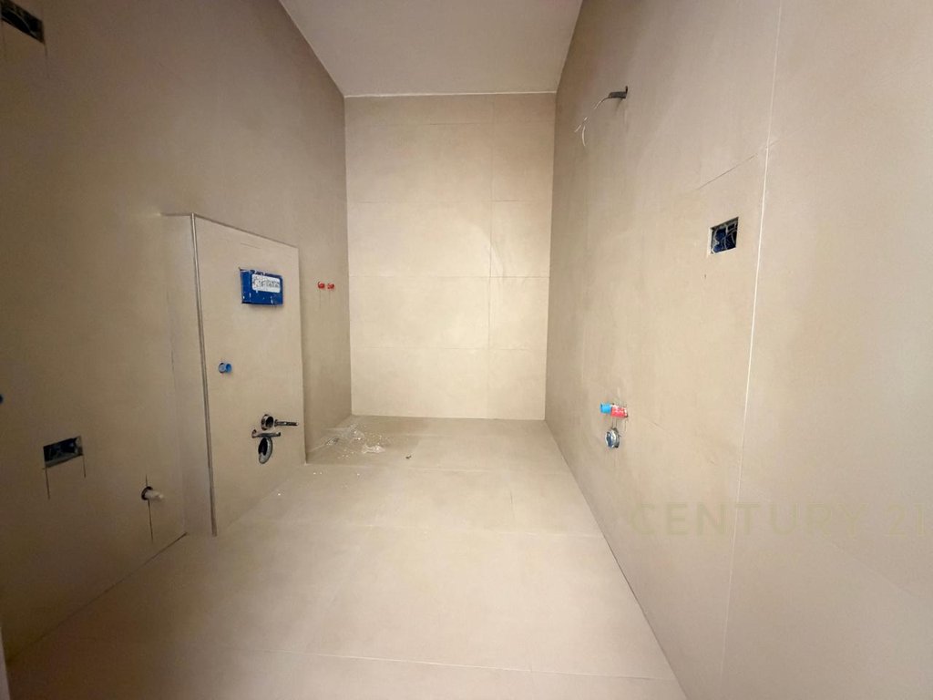 Apartment 1+1 for Sale in New Construction near Mali i Robit
