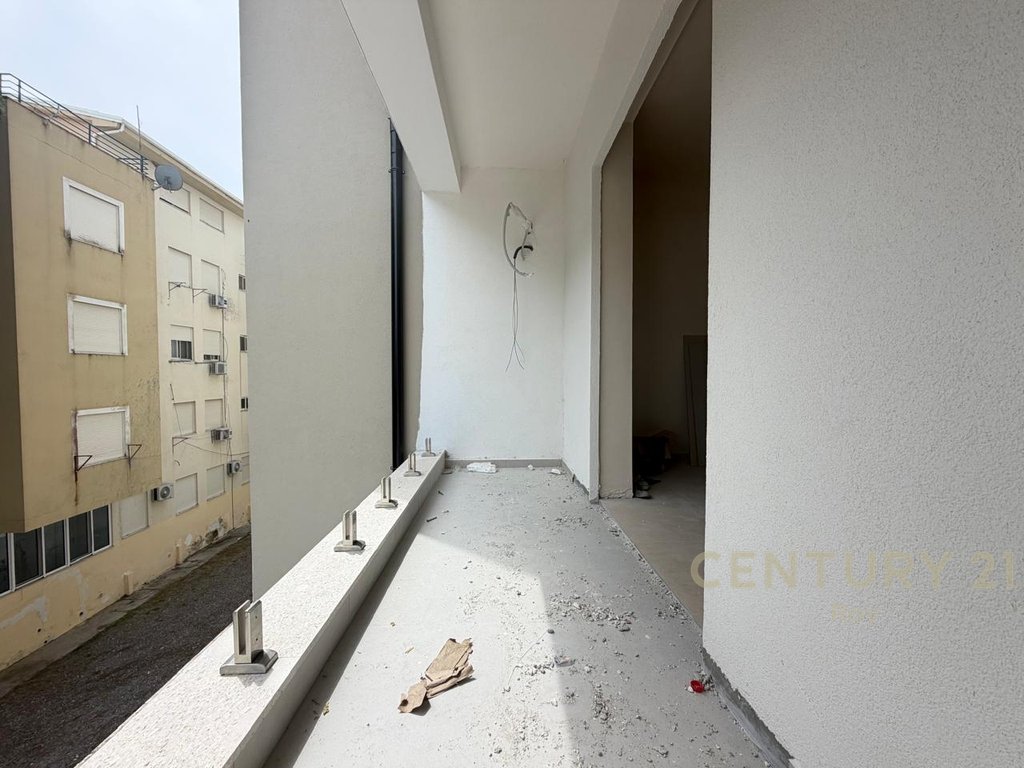Apartment 1+1 for Sale in New Construction near Mali i Robit