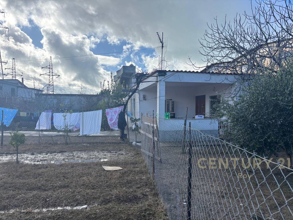 Truall + Building in Shkozet, near the Main Road