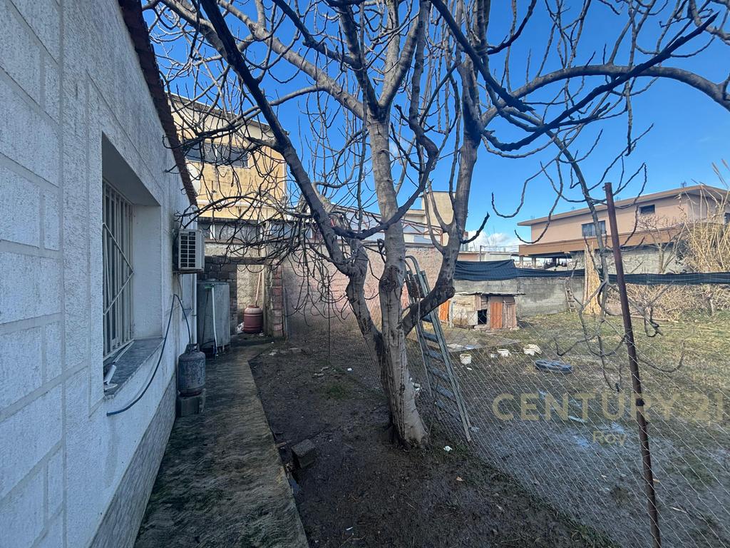 Truall + Building in Shkozet, near the Main Road