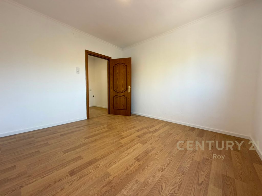 Apartment 1+1 for Sale in the Center of Kavaje (8/13)