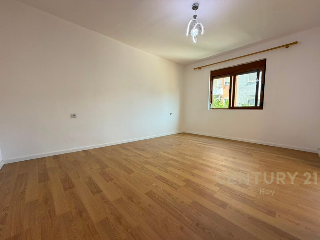 Apartment 1+1 for Sale in the Center of Kavaje (12/13)