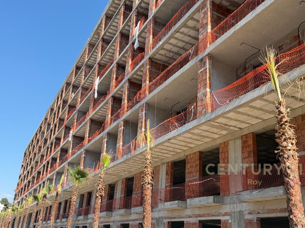Apartment 2+1+2 for Sale at Viena Complex, Golem (2/20)