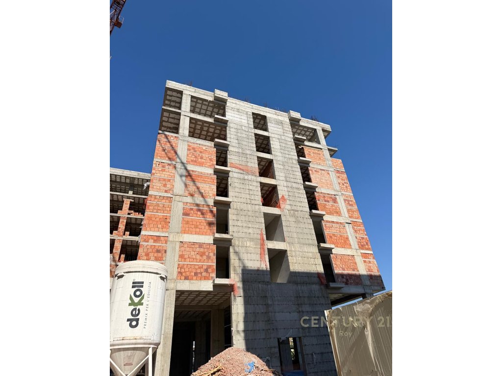 Apartment 2+1+2 for Sale at Viena Complex, Golem (5/20)