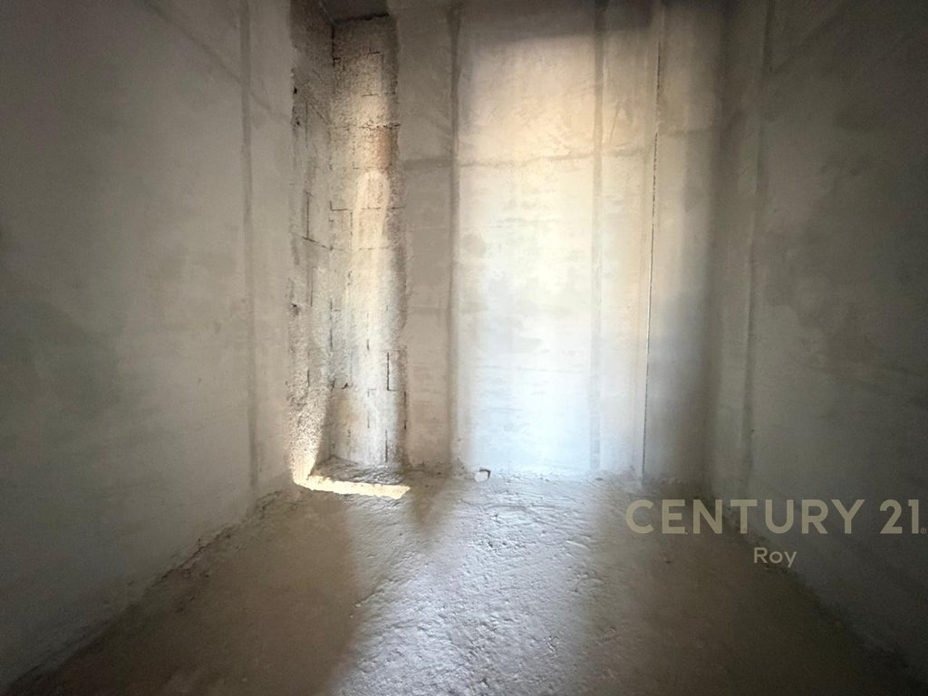 Apartment 2+1+2 for Sale at Viena Complex, Golem (13/20)