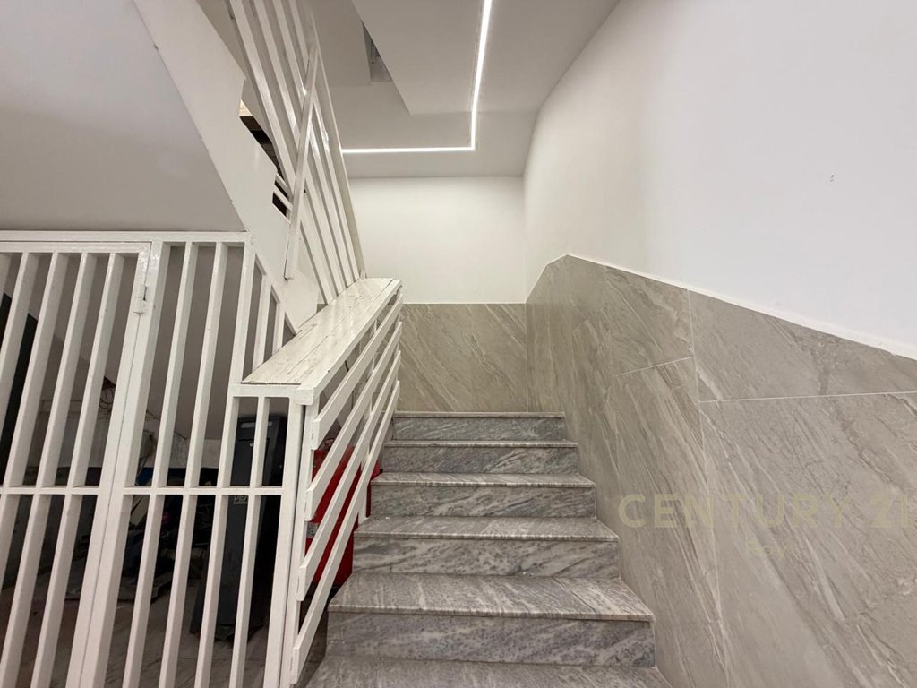 Apartment 3+1+2 for Sale with Sea View at the Beach (17/20)